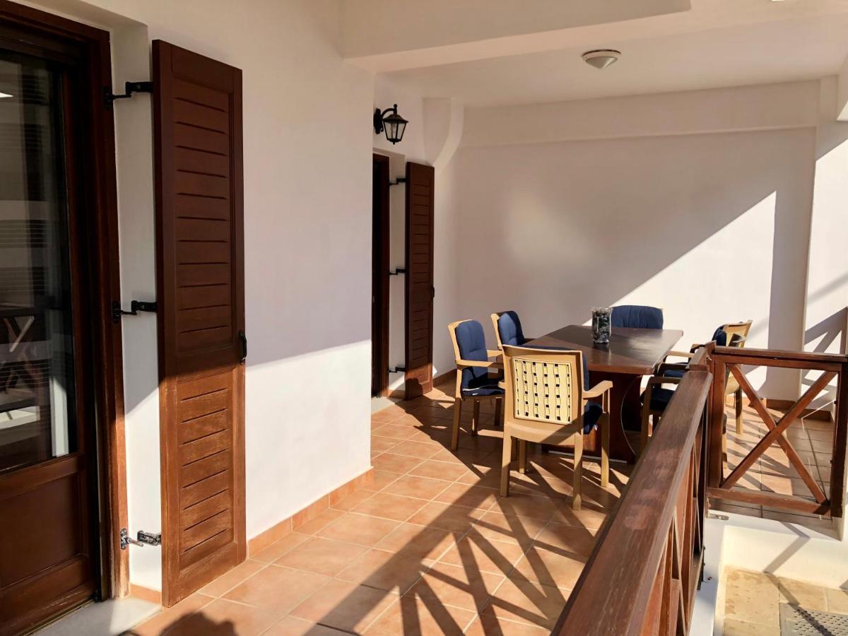 Dea House Apartment Finikas  Luaran gambar